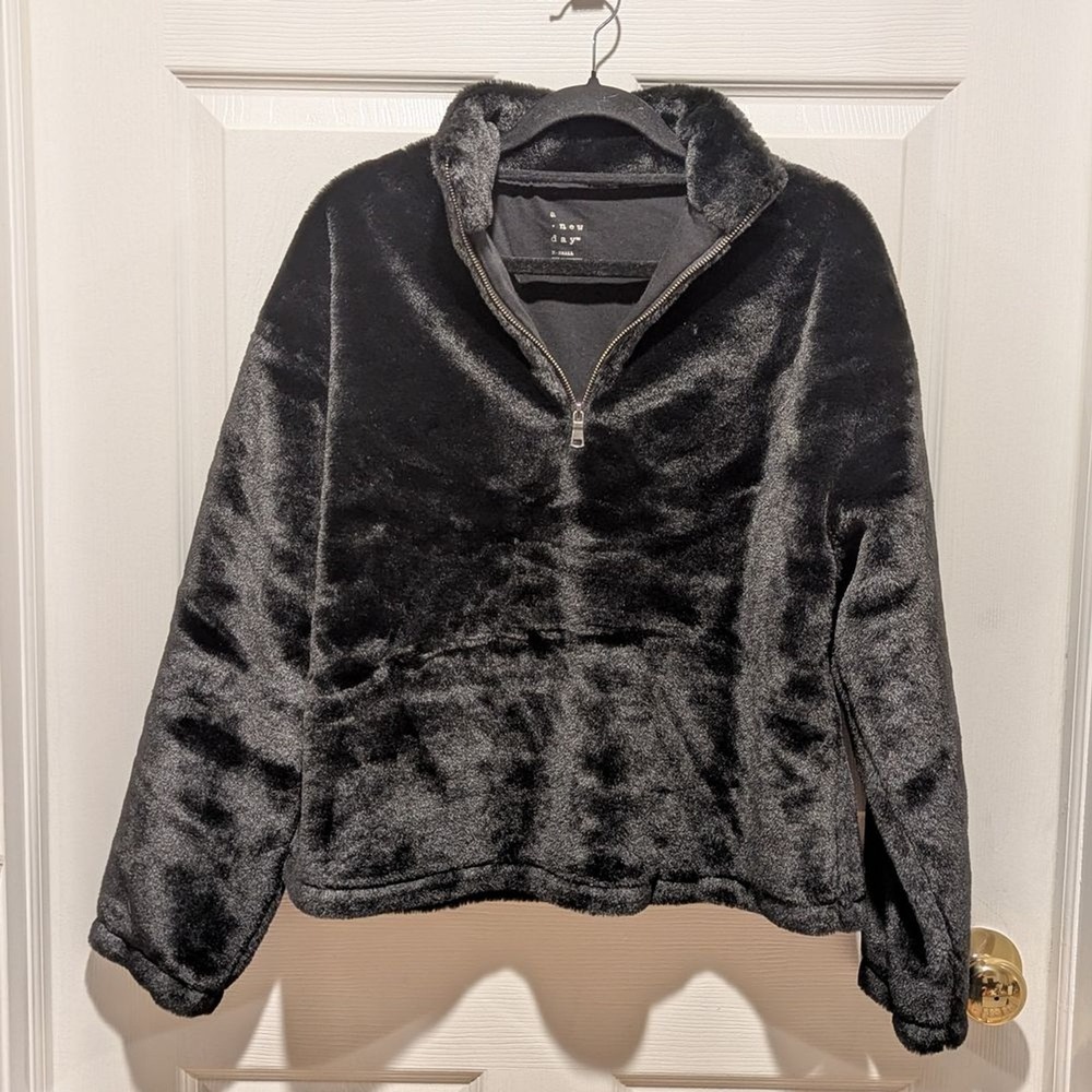 Coquette Plush Velour Faux Fur 1/4 Zip Pullover Jacket NWT Black‎ A New Day XS